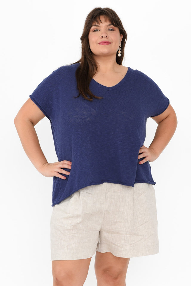 plus-size,curve-tops,plus-size-cotton-tops,alt text|model:Gabby image 8