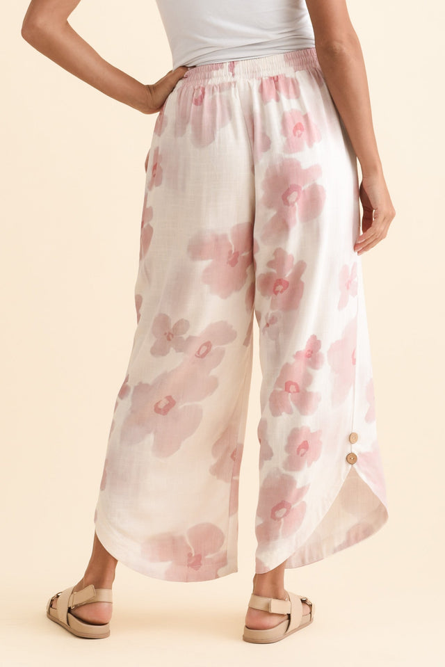 alt text|model:Brontie image 4