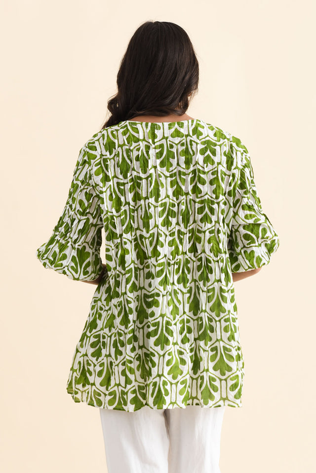 alt text|model:Brontie image 6