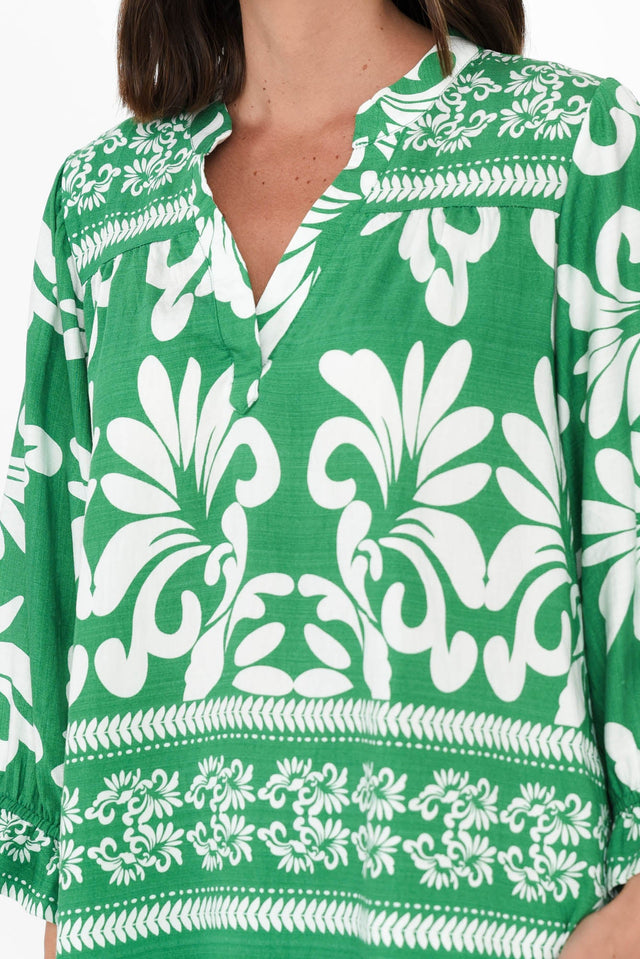 alt text|model:MJ image 6