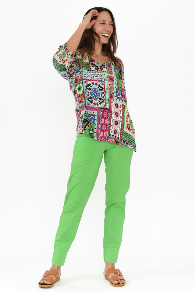 alt text|model:Cara image 7