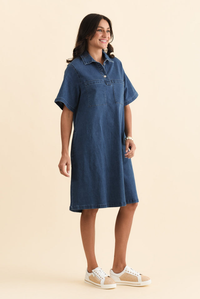 Shift Blue Denim Shirt Dress,Brunette model,alt text|model:Brontie image 4