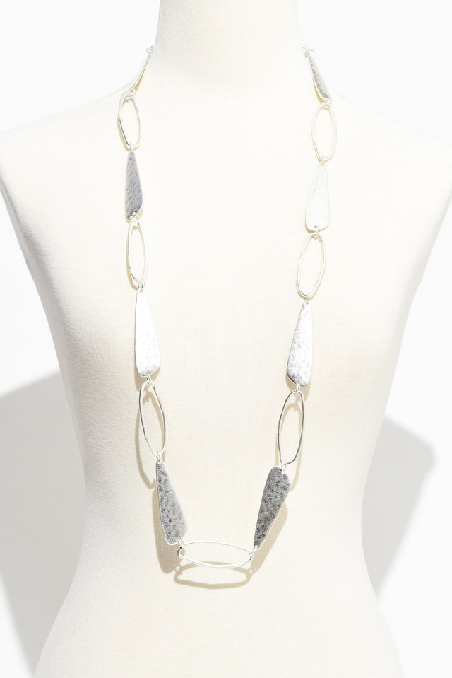 Sila Silver Linked Necklace