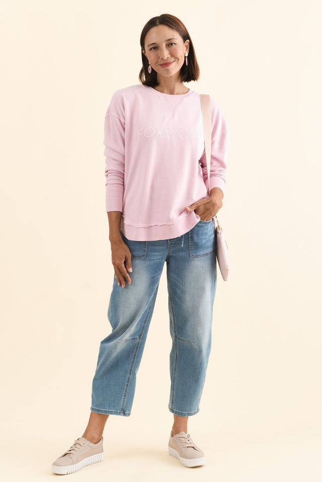 Simplified Blush Cotton Crewneck Sweatshirt,Brunette model,alt text|model:Cara image 3