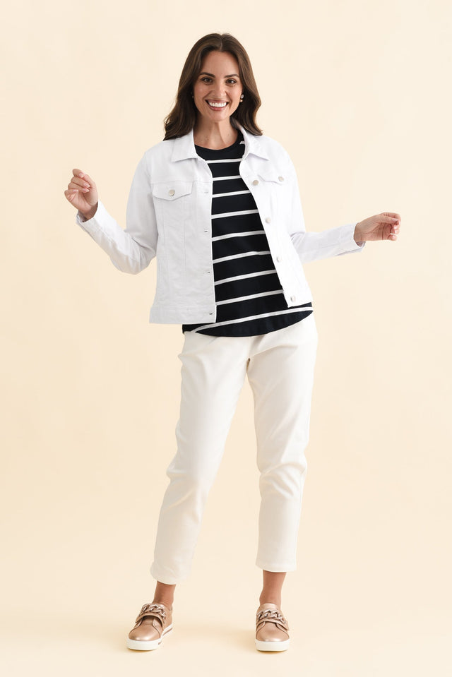 Siobhan White Stretch Jacket,Brunette model,alt text|model:MJ image 8