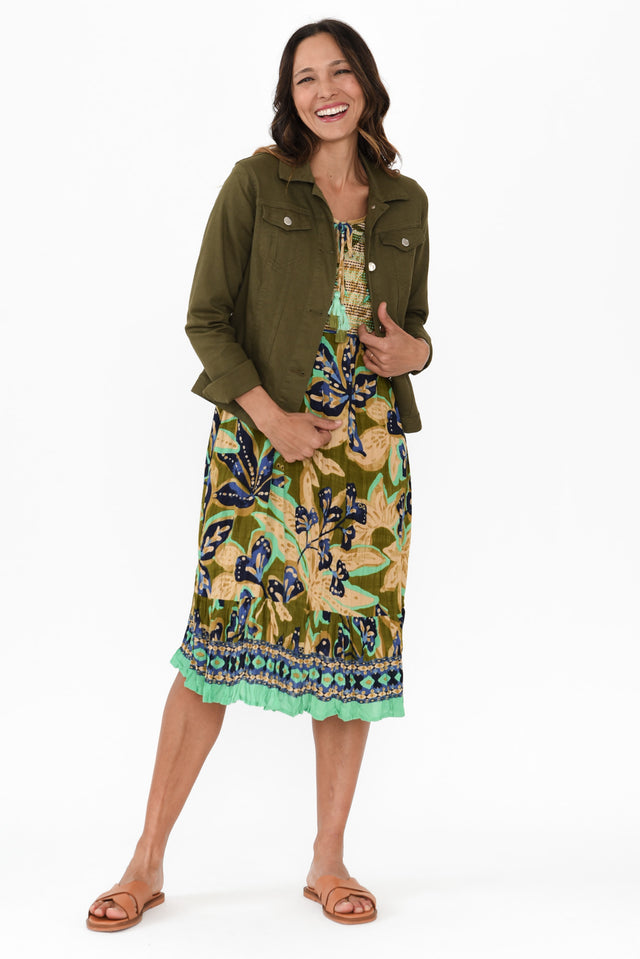 alt text|model:Cara image 3