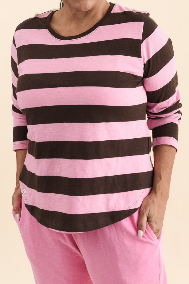 Spritz Chocolate Stripe Long Sleeve Tee,Detail,Brunette model,alt text|model:Pilita image 5