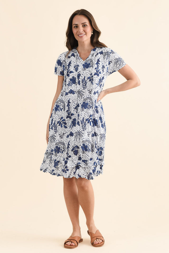 Stassi Blue Garden Crinkle Cotton Dress,Front,Brunette model,alt text|model:MJ image 1