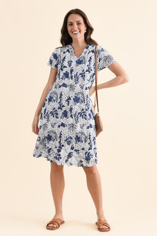 Stassi Blue Garden Crinkle Cotton Dress,Full Body,Brunette model,alt text|model:MJ image 2