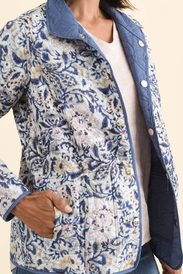 Stefan Blue Paisley Embroidered Button Jacket,Brunette model,alt text|model:Cara image 8