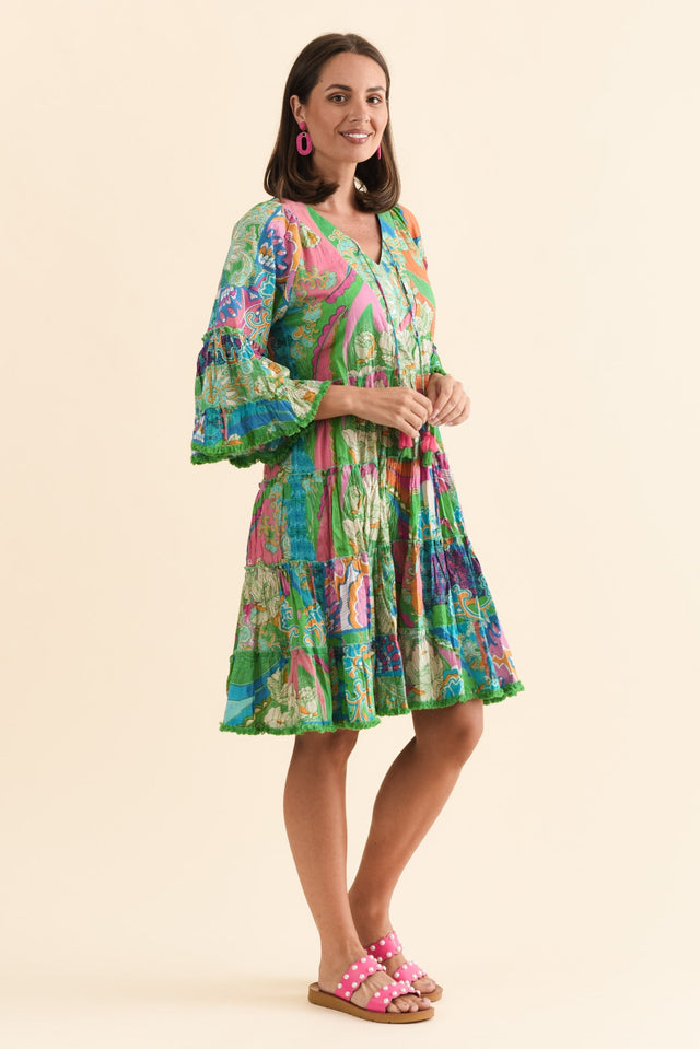 alt text|model:MJ image 4