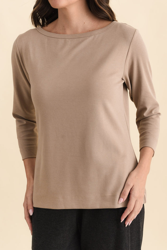 SuedeLuxe Beige 3/4 Sleeve Top,Brunette model,alt text|model:MJ image 6