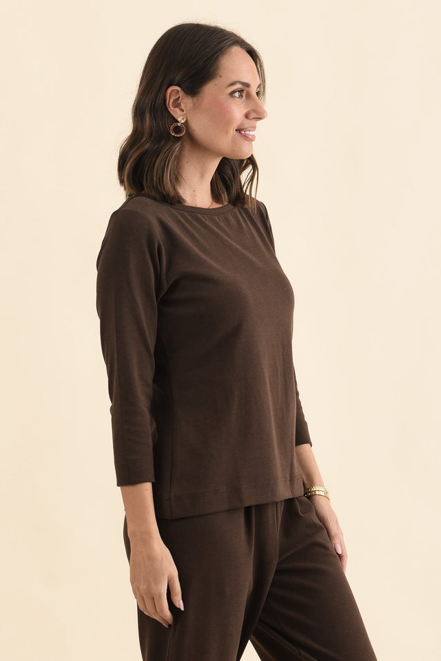 SuedeLuxe Chocolate 3/4 Sleeve Top,Brunette model,alt text|model:MJ image 4