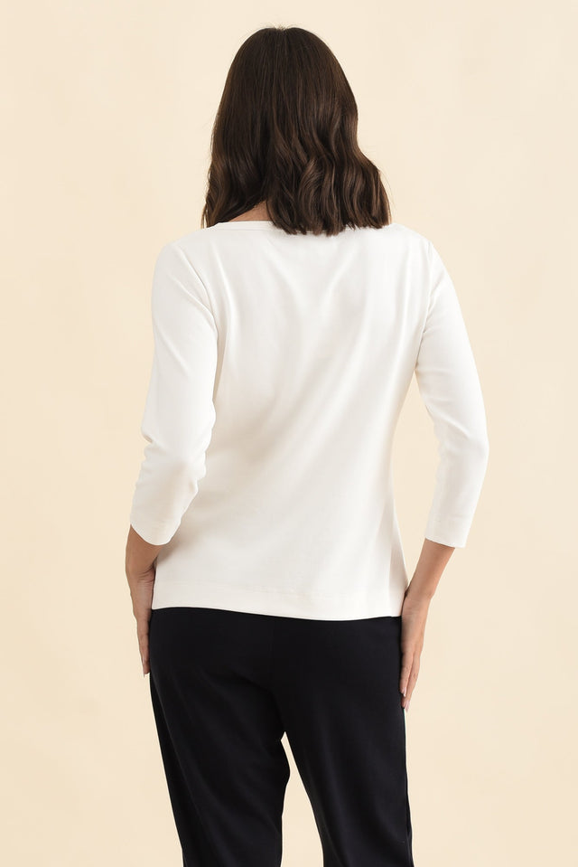 SuedeLuxe White 3/4 Sleeve Top,Brunette model,alt text|model:MJ image 4
