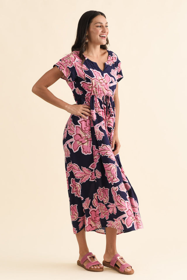 alt text|model:Brontie image 5