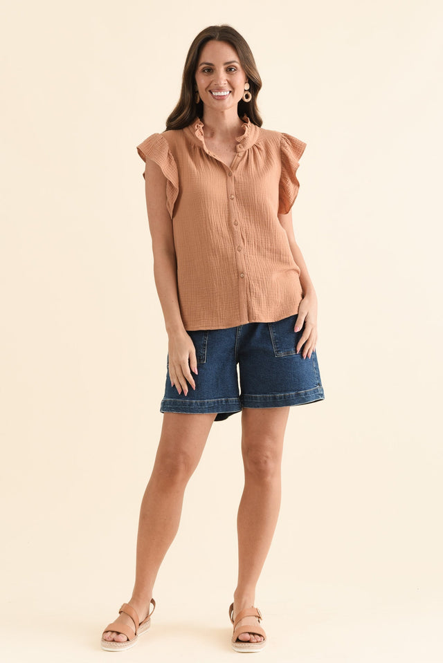 Taris Natural Cotton Ruffle Blouse,Full Body,Brunette model,alt text|model:MJ image 6