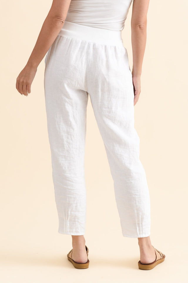 alt text|model:MJ image 5