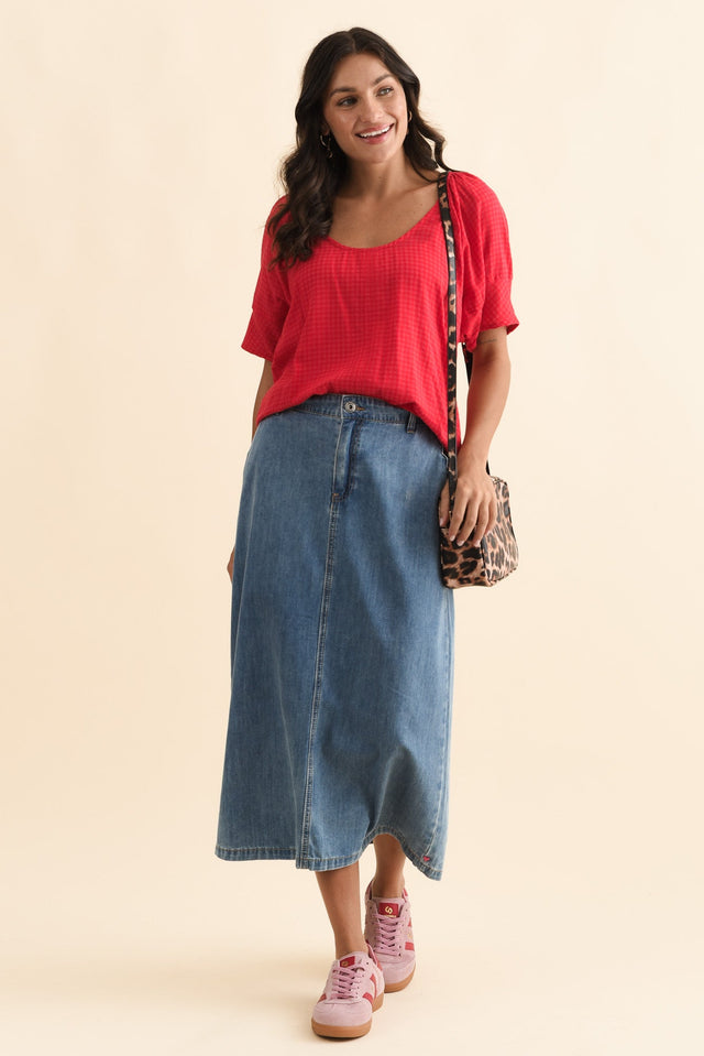 alt text|model:Brontie