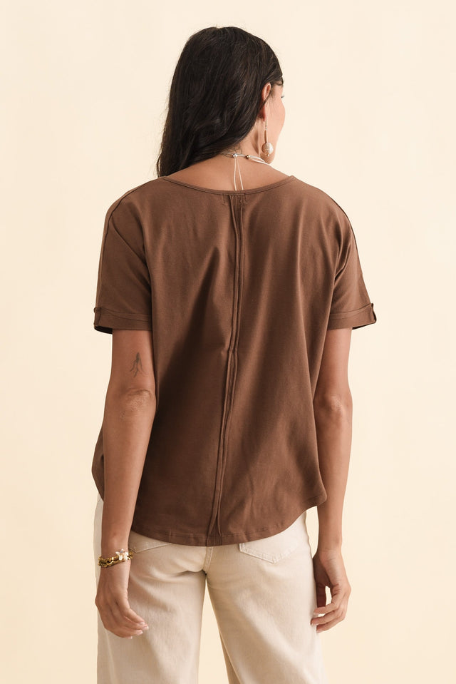 Toronto Brown Cotton Tee,Brunette model,alt text|model:Brontie image 6