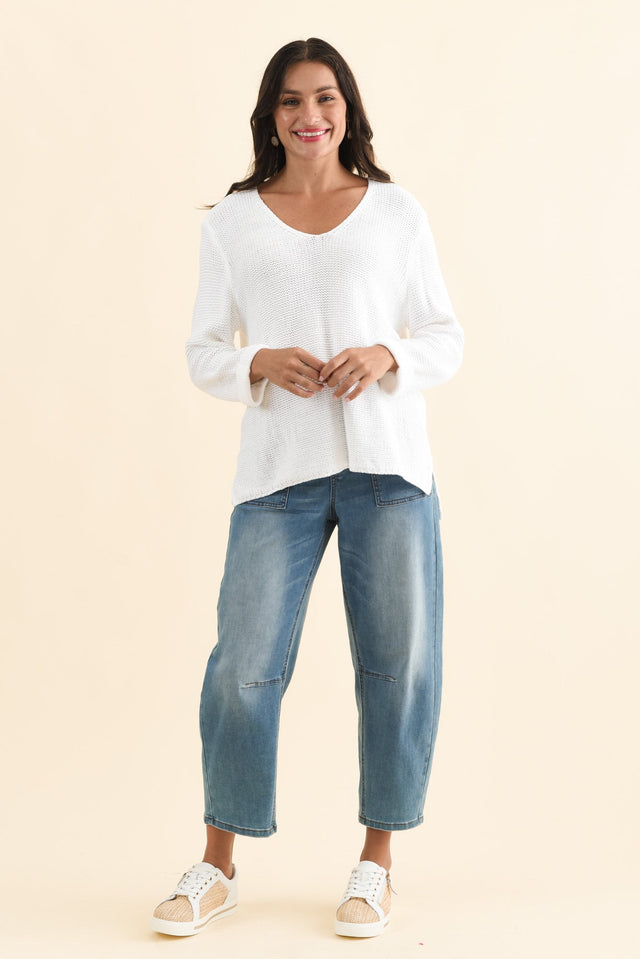 Toulouse White Cotton Jumper,Brunette model,alt text|model:Brontie image 4