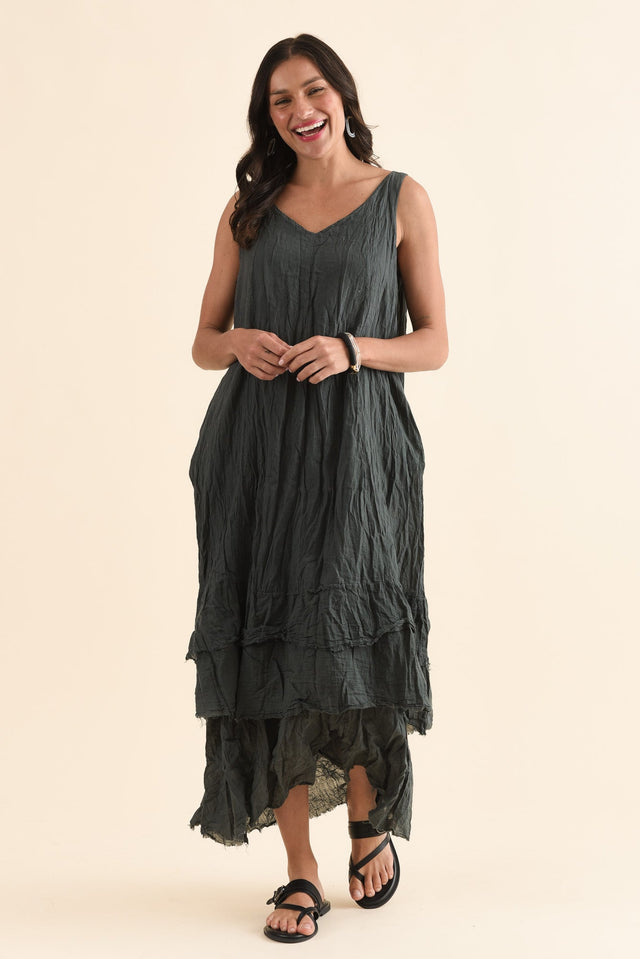 Toya Charcoal Crinkle Cotton Layer Dress,Full Body,Brunette model,alt text|model:Brontie image 6