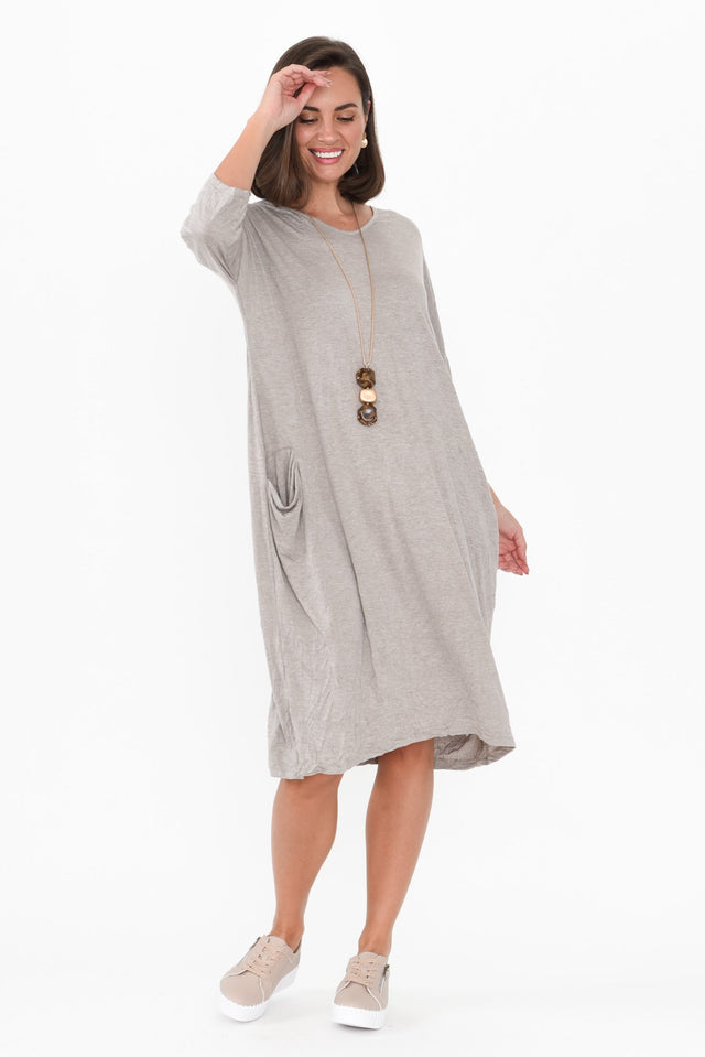 Travel Oat Crinkle Cotton Sleeved Dress hem_Straight length_Below Knee sleeve_3/4 neckline_Round sleevetype_Straight print_Plain colour_Grey DRESSES   alt text|model:MJ image 1