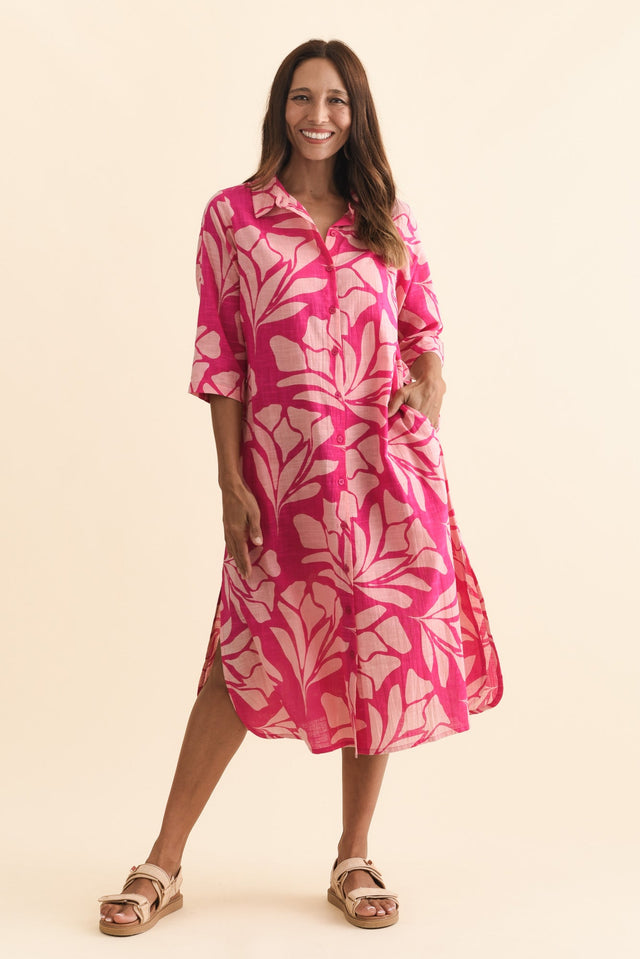 alt text|model:Cara image 7