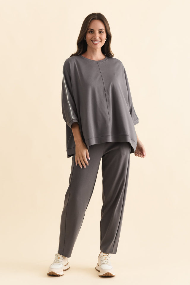 Tenille Grey Cotton Barrel Pants,Brunette model,alt text|model:MJ image 7