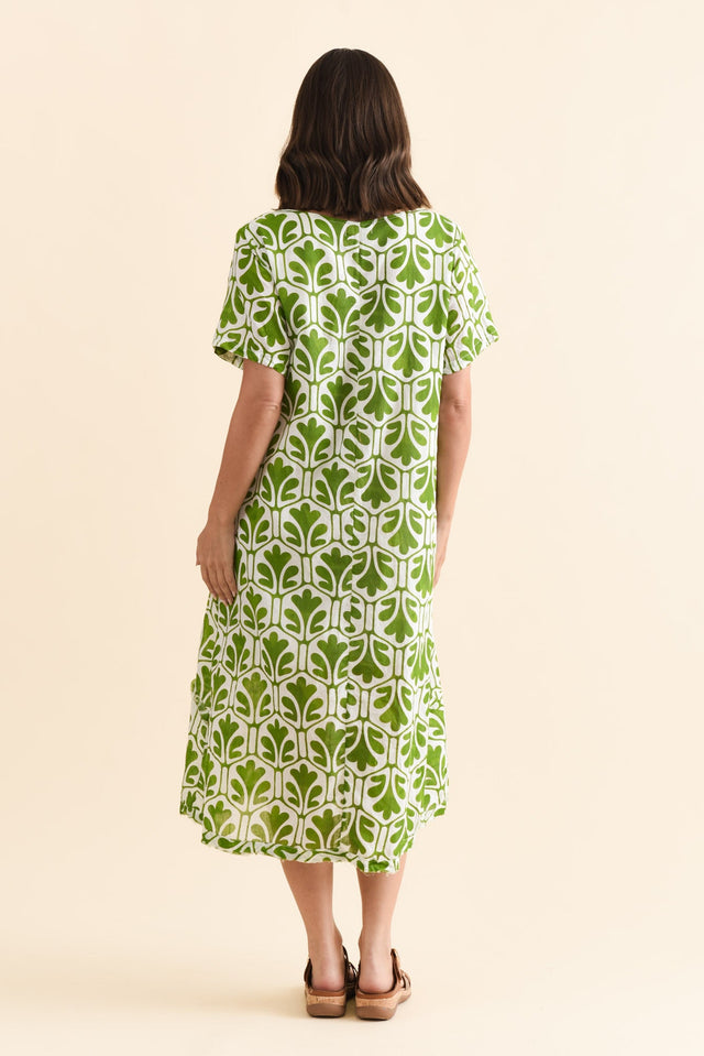 alt text|model:MJ image 5