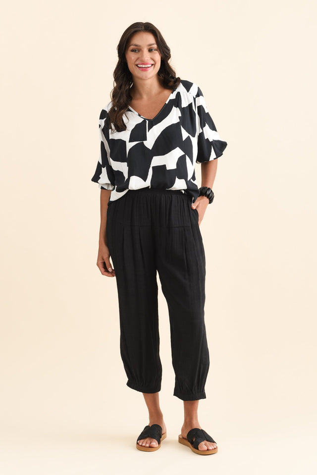 alt text|model:Brontie image 3