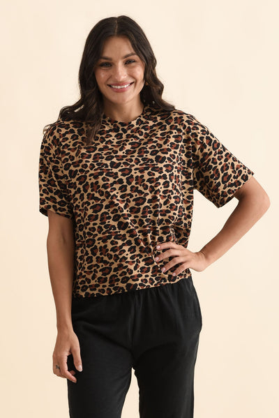 Vena Brown Animal Cotton Tee,Brunette model,alt text|model:Brontie