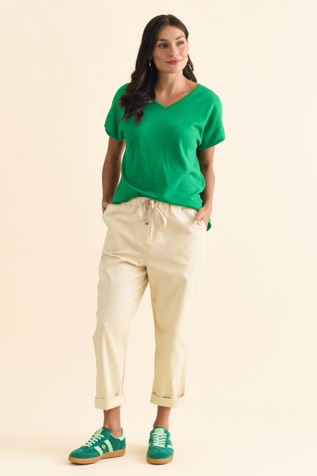 alt text|model:Brontie image 7