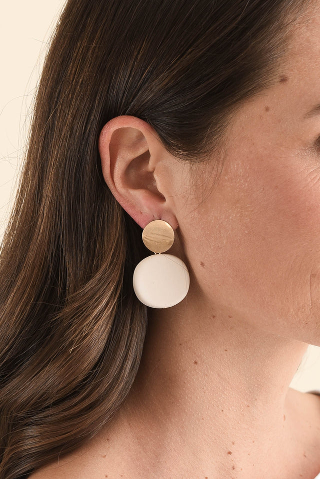 Vivan Cream Circle Drop Earrings