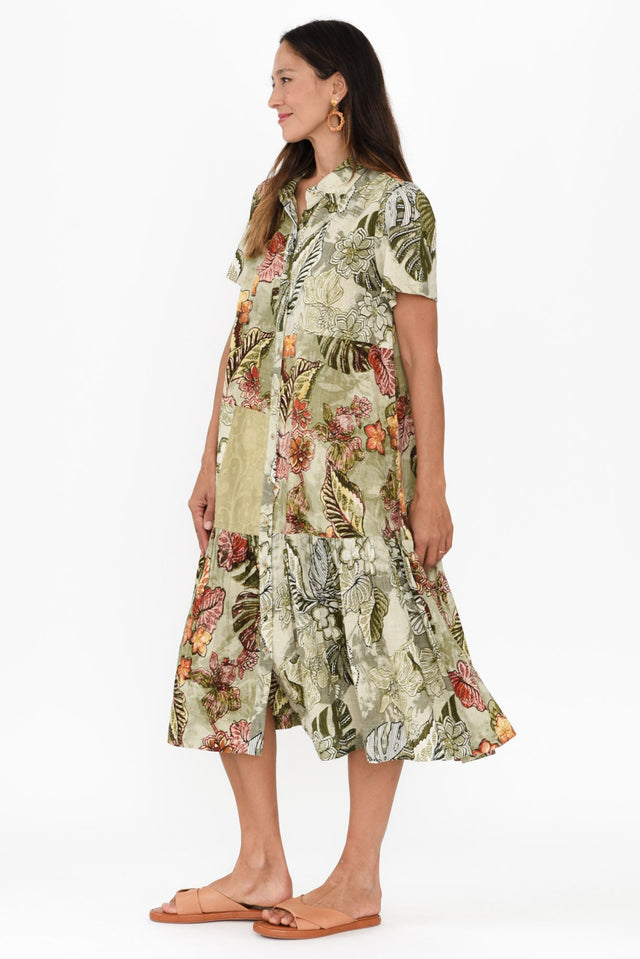 alt text|model:Cara image 5