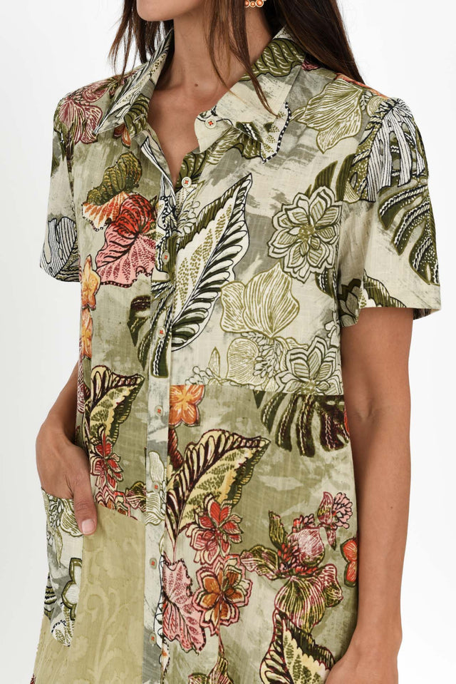 alt text|model:Cara image 7