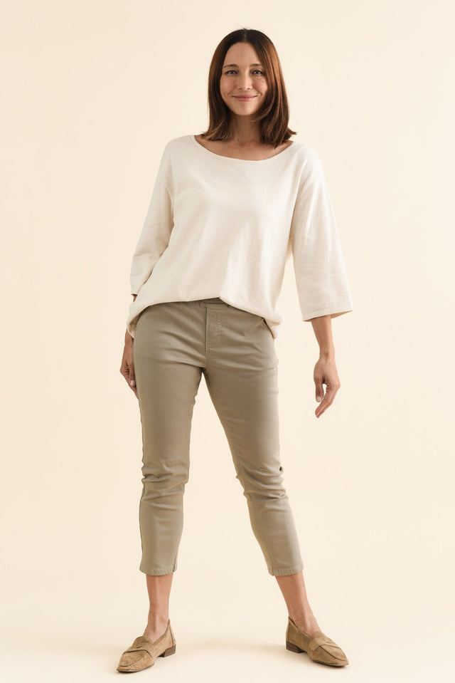 Whistler Stone Cotton Jogger Pants,brunette model,Full Outfit,alt text|model:Cara image 6
