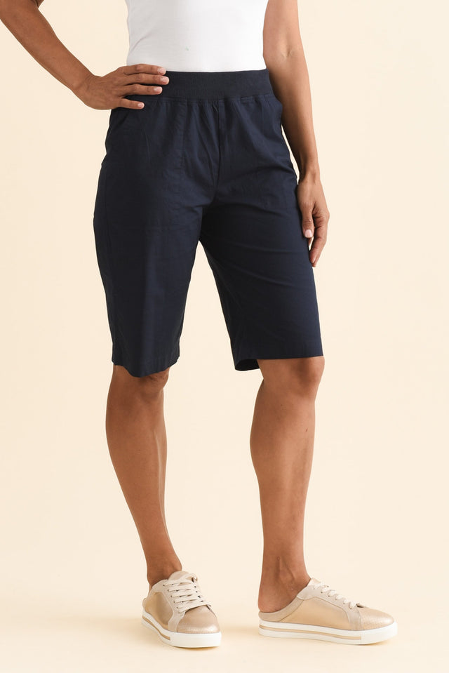 alt text|model:Cara image 5