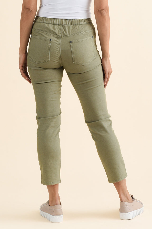 Winslet Khaki 7/8 Pants,brunette model,Back of Outfit,alt text|model:Cara image 4