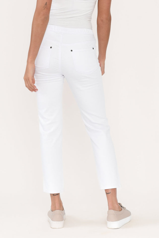 Winslet White 7/8 Pants,Brunette model,alt text|model:Brontie image 4
