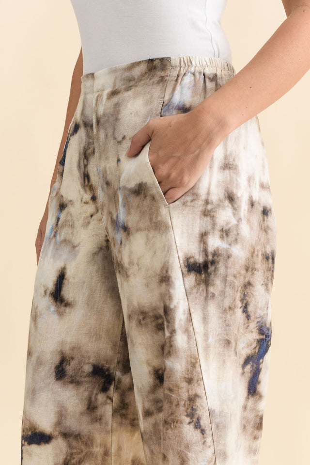 Xandra Taupe Abstract Linen Pocket Pants,Brunette model,alt text|model:MJ image 6