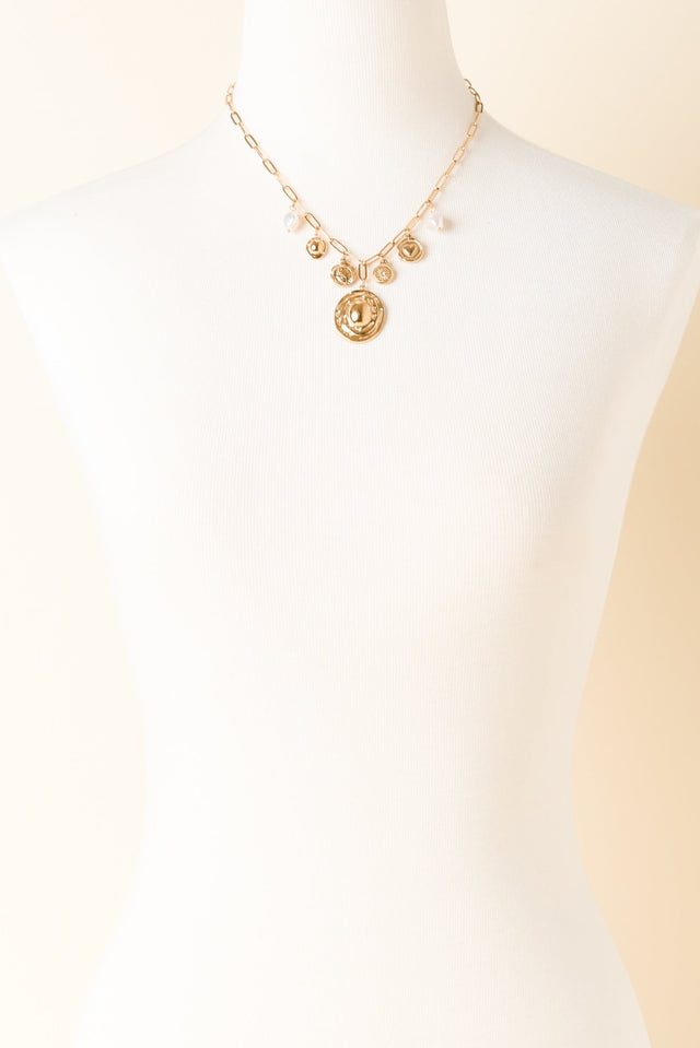 Yari Gold Necklace Necklace image 2