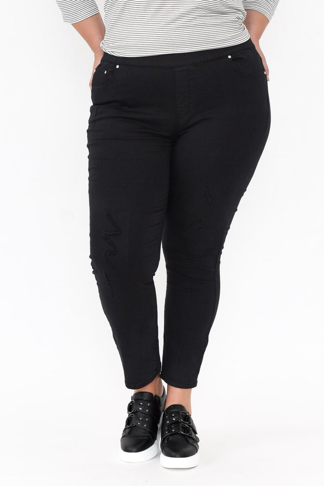 plus-size,curve-bottoms,plus-size-pants,plus-size-jeans,plus-size-winter-clothing,facebook-new-for-you alt text|model:Caitlin;wearing:XXL image 7