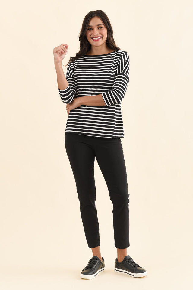 Zara Black Stretch 7/8 Pants,Full Body,Brunette model,alt text|model:Brontie image 7