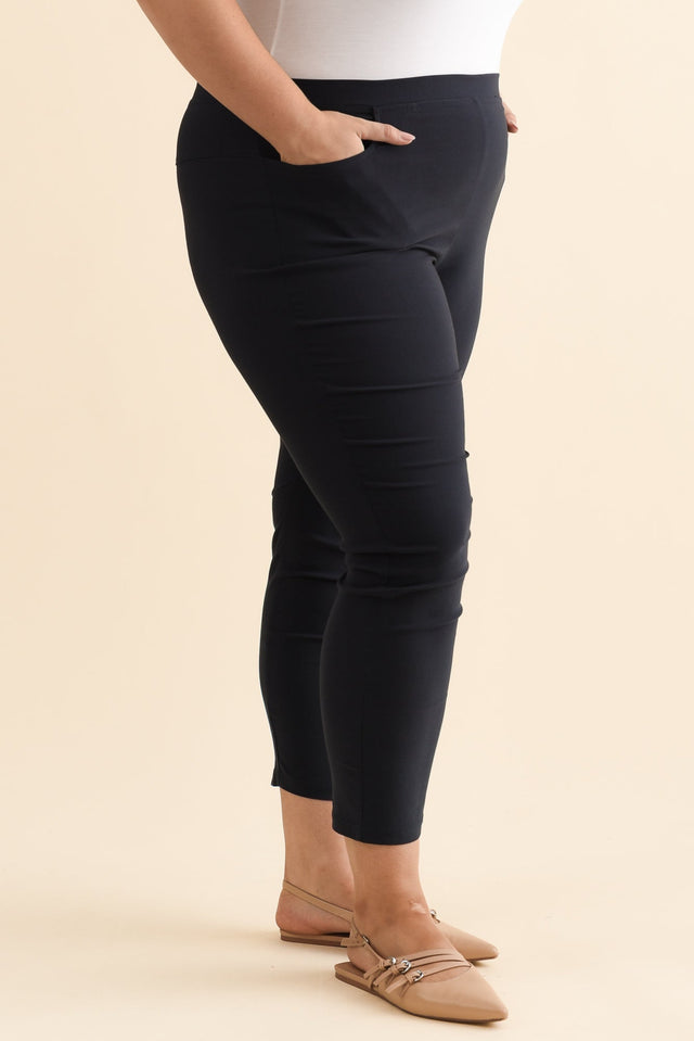 alt text|model:Gabby image 13