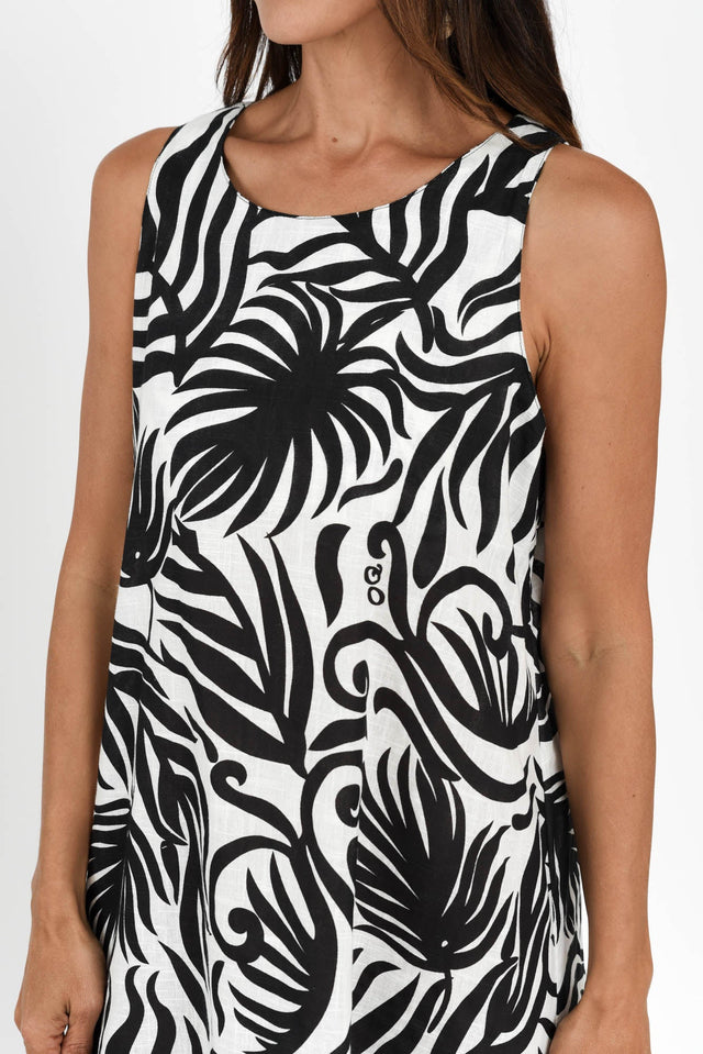 alt text|model:Cara image 7