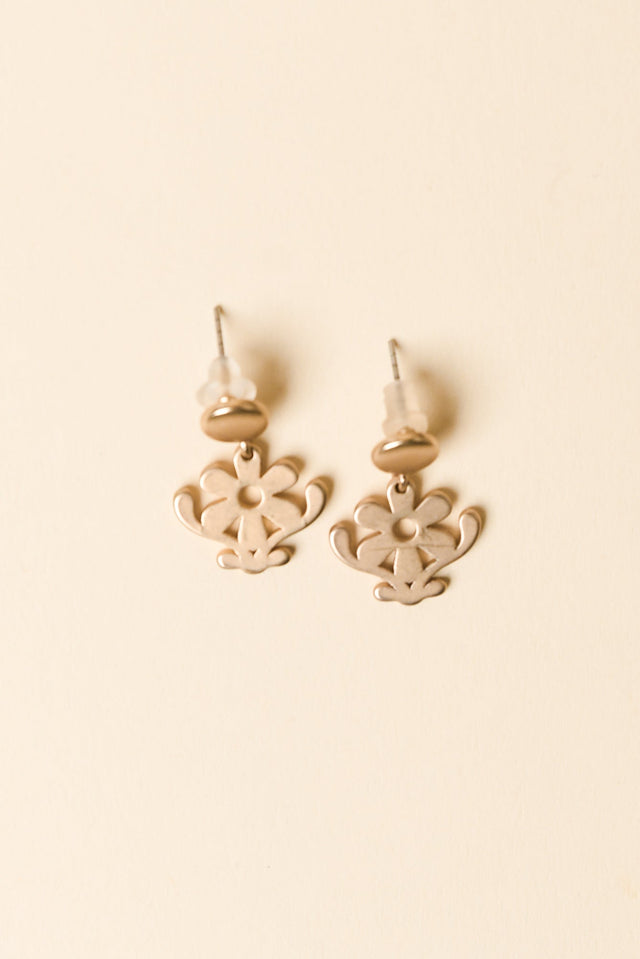 Zeta Gold Daisy Stud Earrings image 1