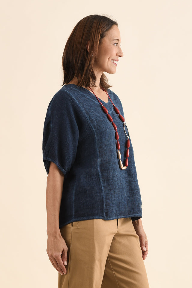 Ziola Navy Linen Cotton Top,Side,Brunette model,alt text|model:Cara image 3