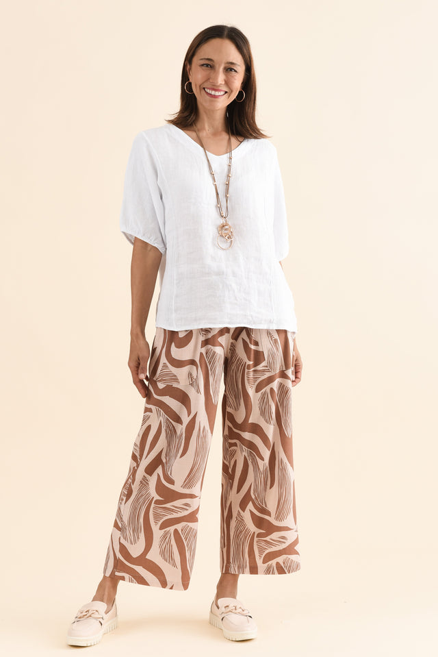 Ziola White Linen Cotton Top,Full Body,Brunette model,alt text|model:Cara image 6