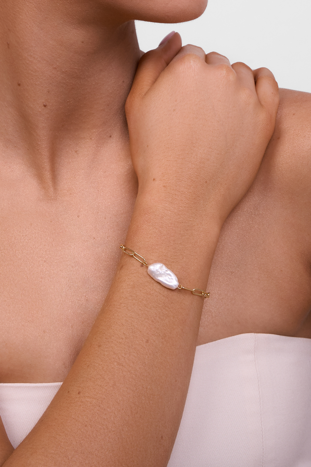 Sallie Gold Pearl Bracelet