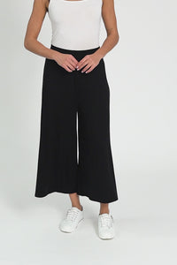 Crystal Black Cropped Pants,Video